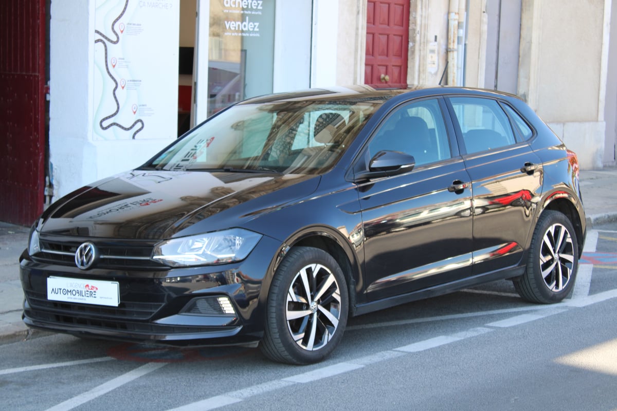 Volkswagen Polo 1.0 TSI 95 CONFORT LINE (Attelage, Radar de recul, ..) — 1