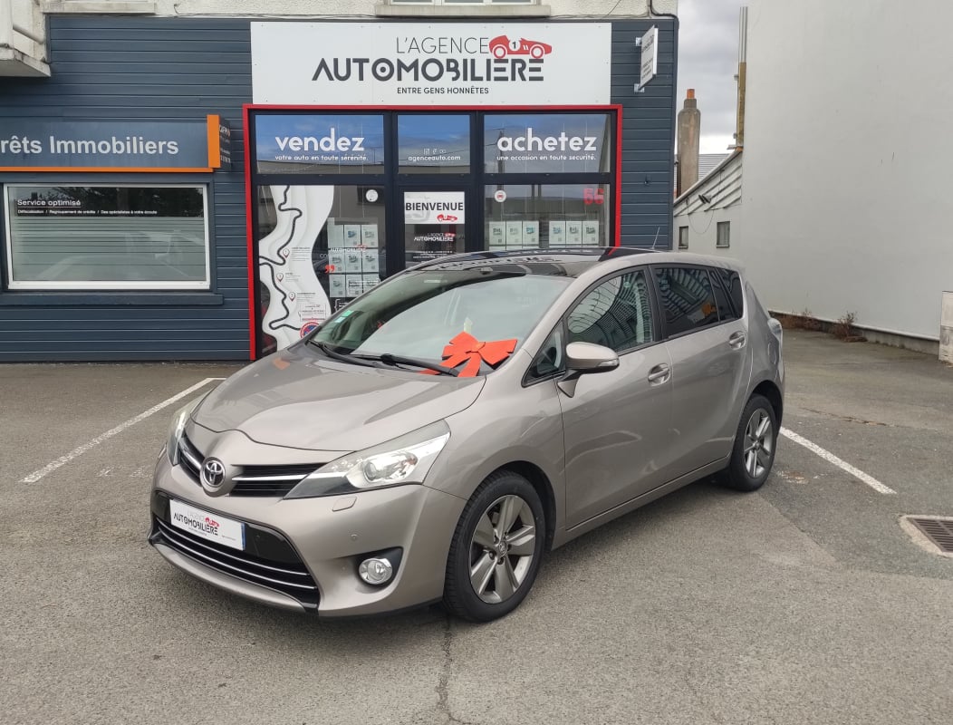 Toyota Verso 1.6 D-4D 112 ch BVM6 STYLE (Attelage + 7 pl) — 1