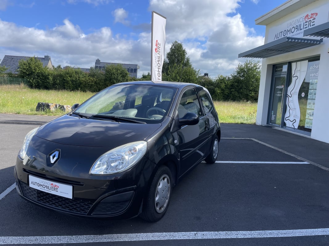 Renault Twingo 1.2 16 V 75 CH EXPRESSION — 1