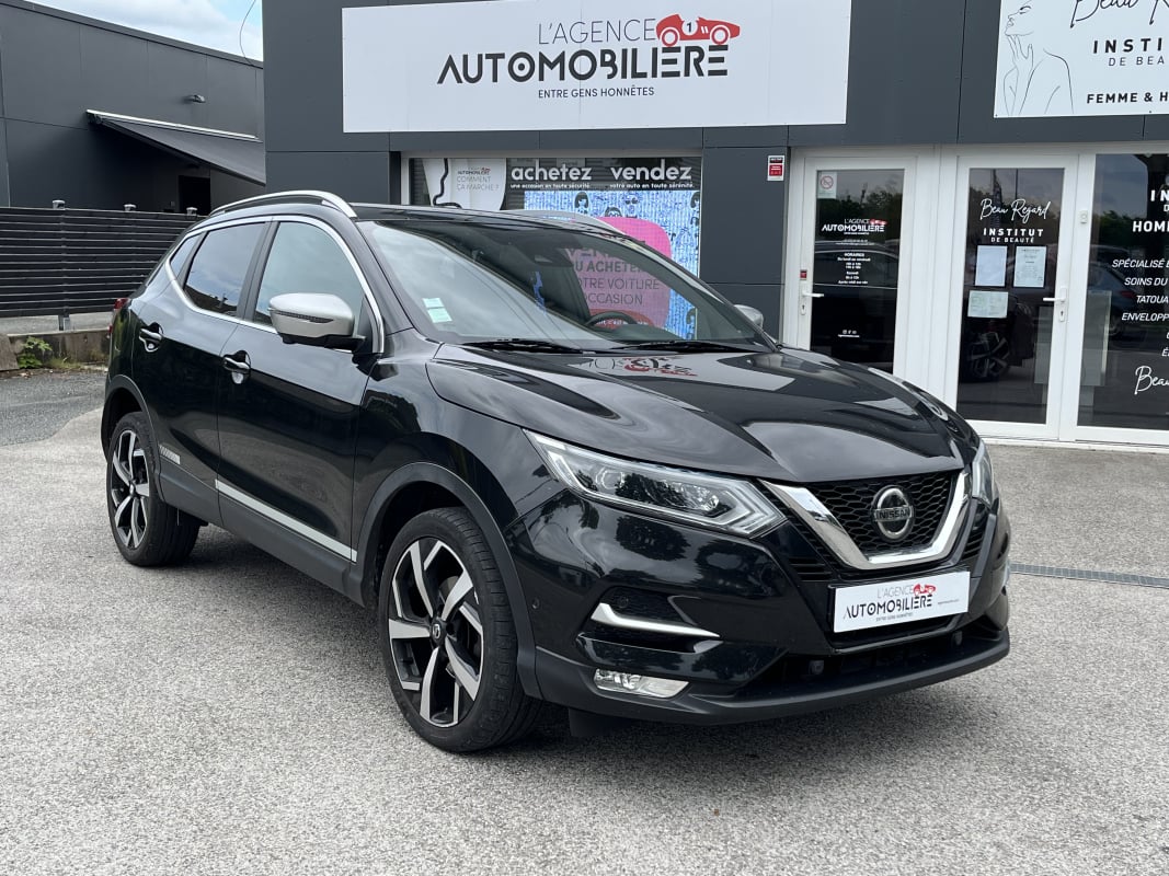 Nissan Qashqai II Phase 2 1.5 dCi 115 ch 2WD TEKNA + — 1