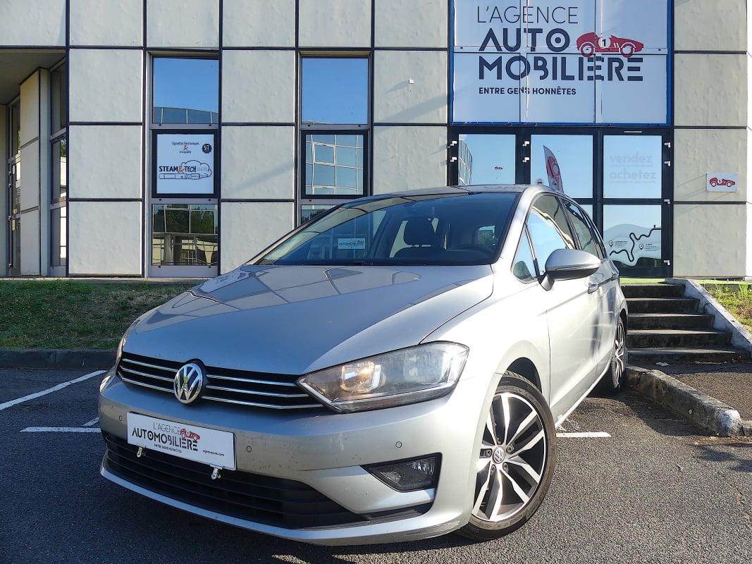 Volkswagen Golf SPORTSVAN 1.6 TDI 110 FAP Confortline — 1