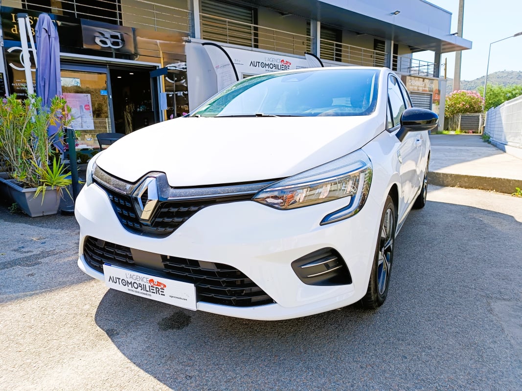 Renault Clio 1.6 E-TECH 140H 90 HYBRID FULL-HYBRID LIMITED BVA — 1