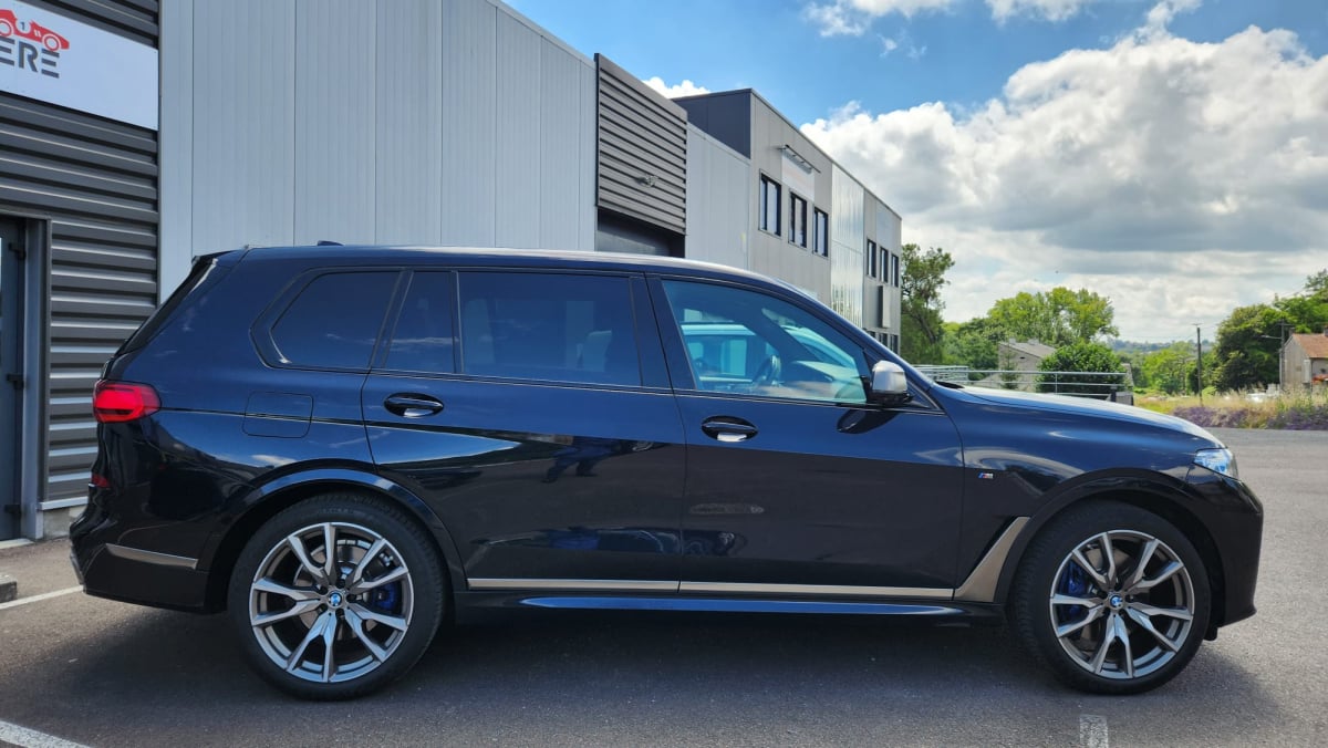 BMW X7 M50DA 400 (G07) — 2
