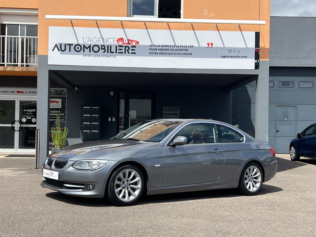 BMW Série 3 E92 LCI 335D 3.0 d 286 CV Luxe 3 ème main Toit Ouvrant — 1
