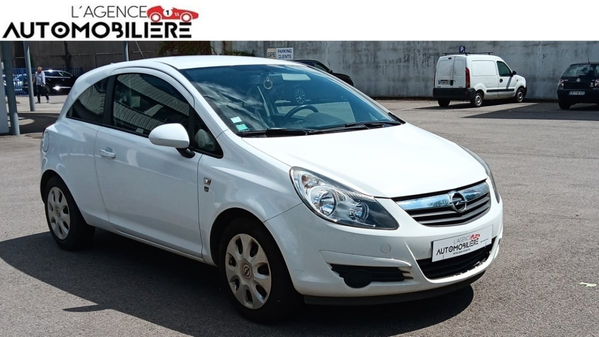Opel Corsa 1.2L 85Ch Première Main — 1