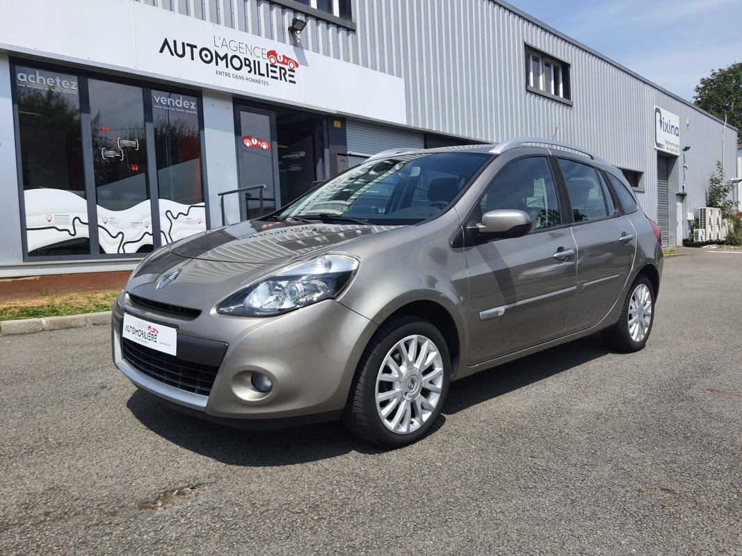 Renault Clio Estate 1.5 DCI 85 TOM TOM QUICKSHIFT BVA ESTATE (BREAK) — 1