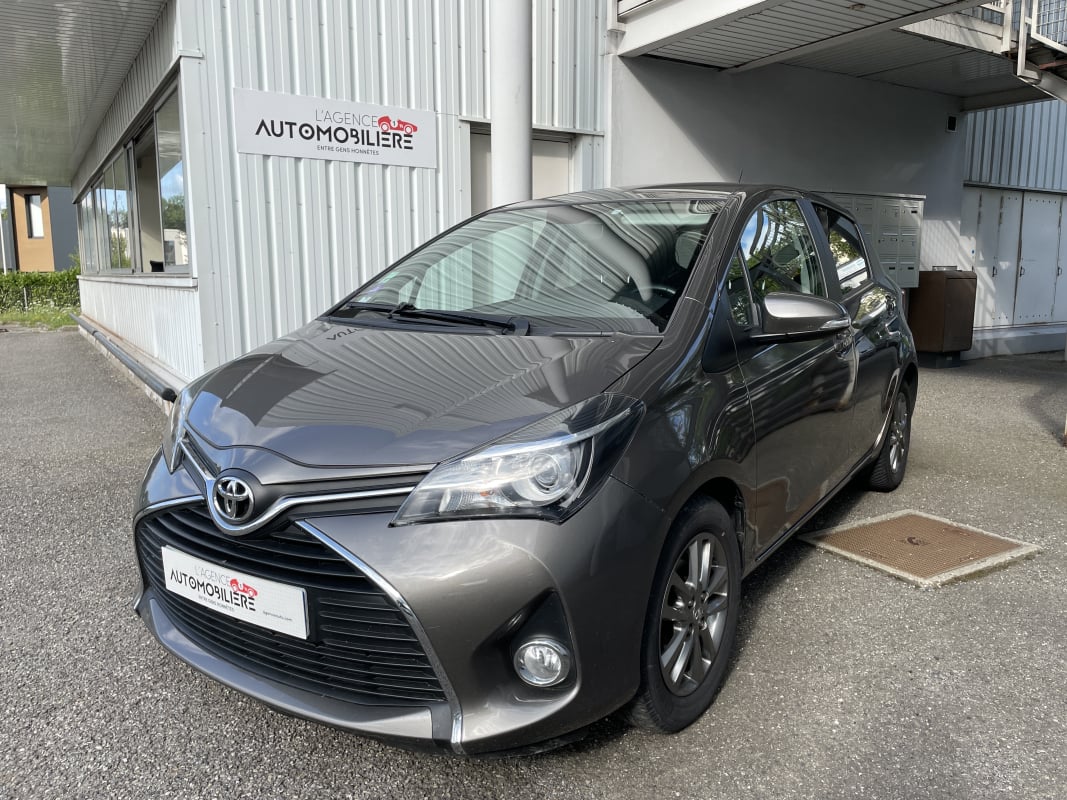 Toyota Yaris III (2) VVT-I DYNAMIC 5P BVA 1.0 12V 69 CV — 1