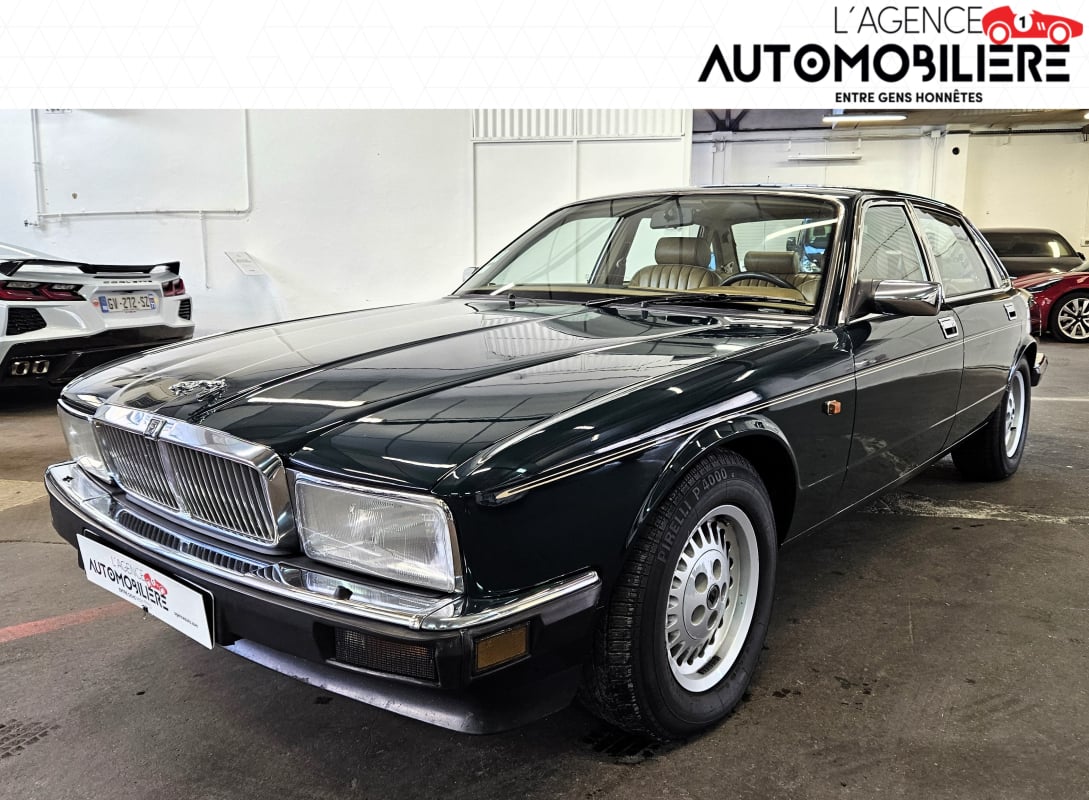 Jaguar XJ40 sovereign 3.2L BVA — 1