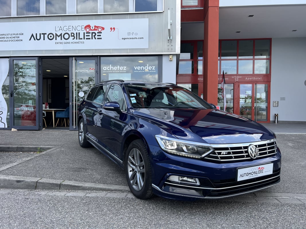 Volkswagen Passat 2.0 TDI 150 DSG7 R-LINE SW — 1