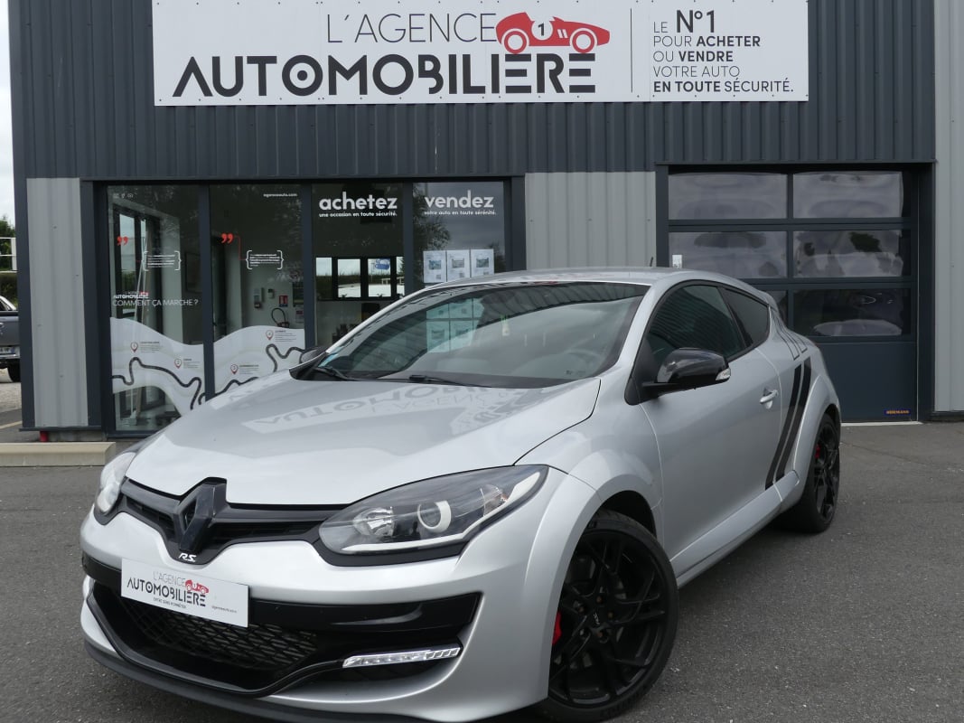 Renault Megane Coupé RS 2.0 16V Turbo S&S 275 cv — 1