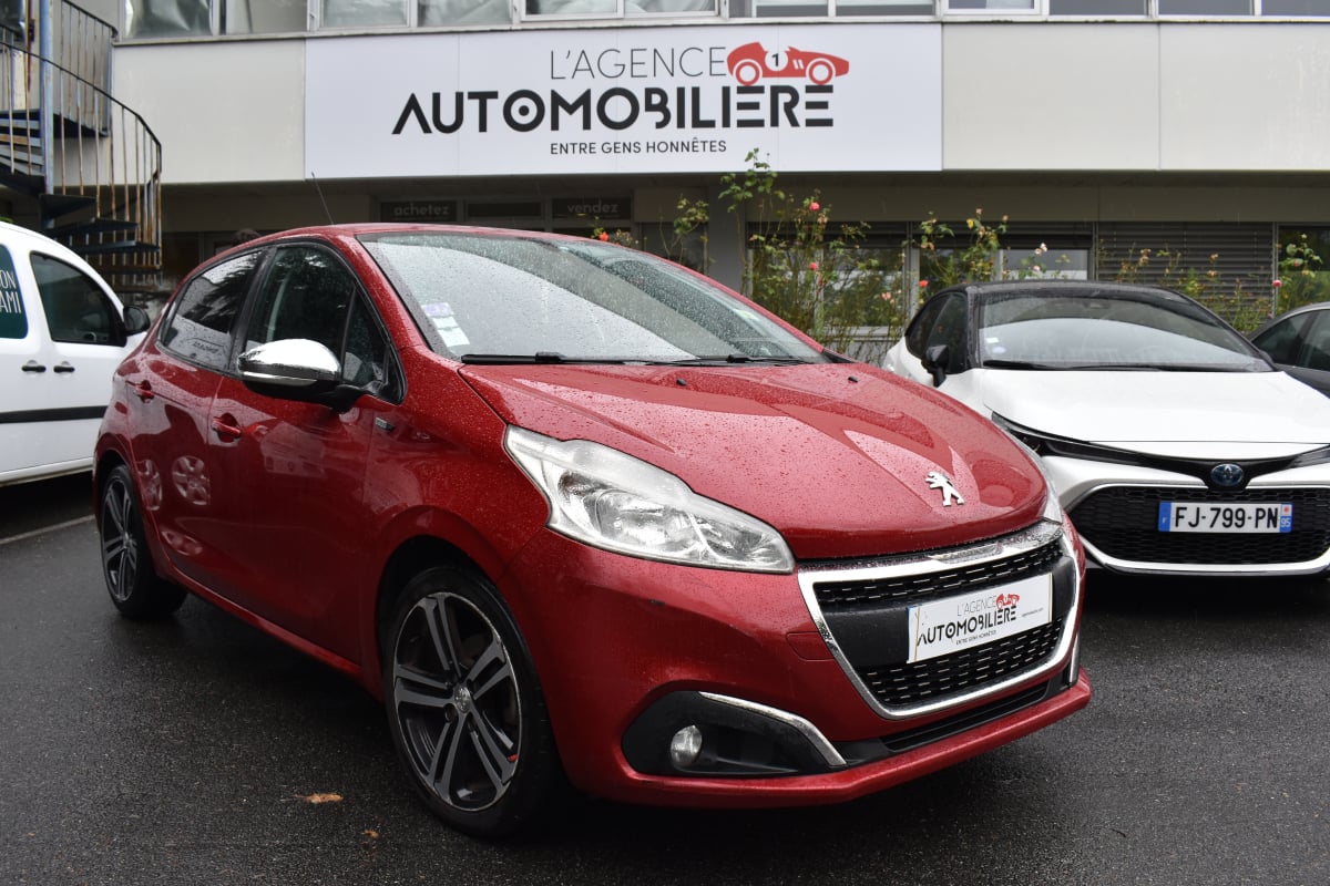 Peugeot 208 Style 5 Portes 1.2 VTi 12V 82 cv — 1