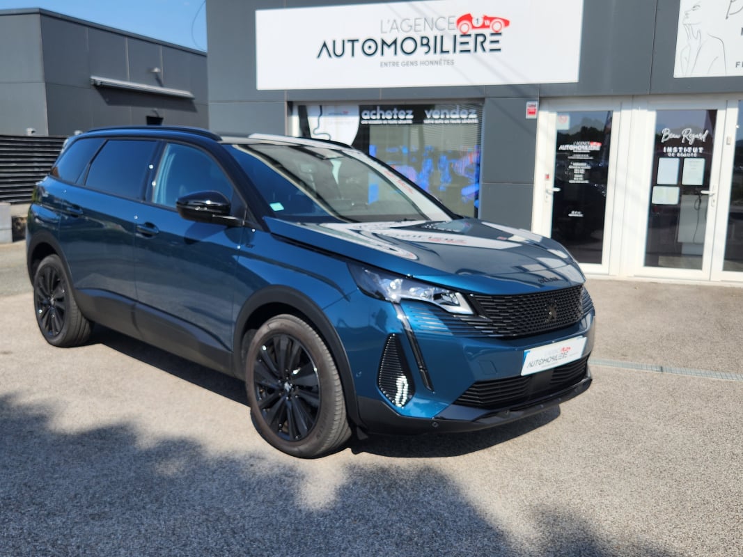 Peugeot 5008 1.2 Puretech 130 GT EAT8 - 4500 Kms - — 1