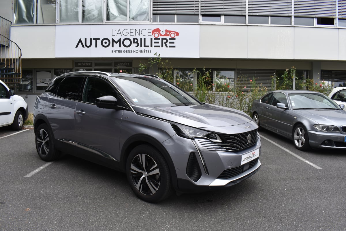 Peugeot 3008 GT 1.2 Purethech 130 EAT8 — 1