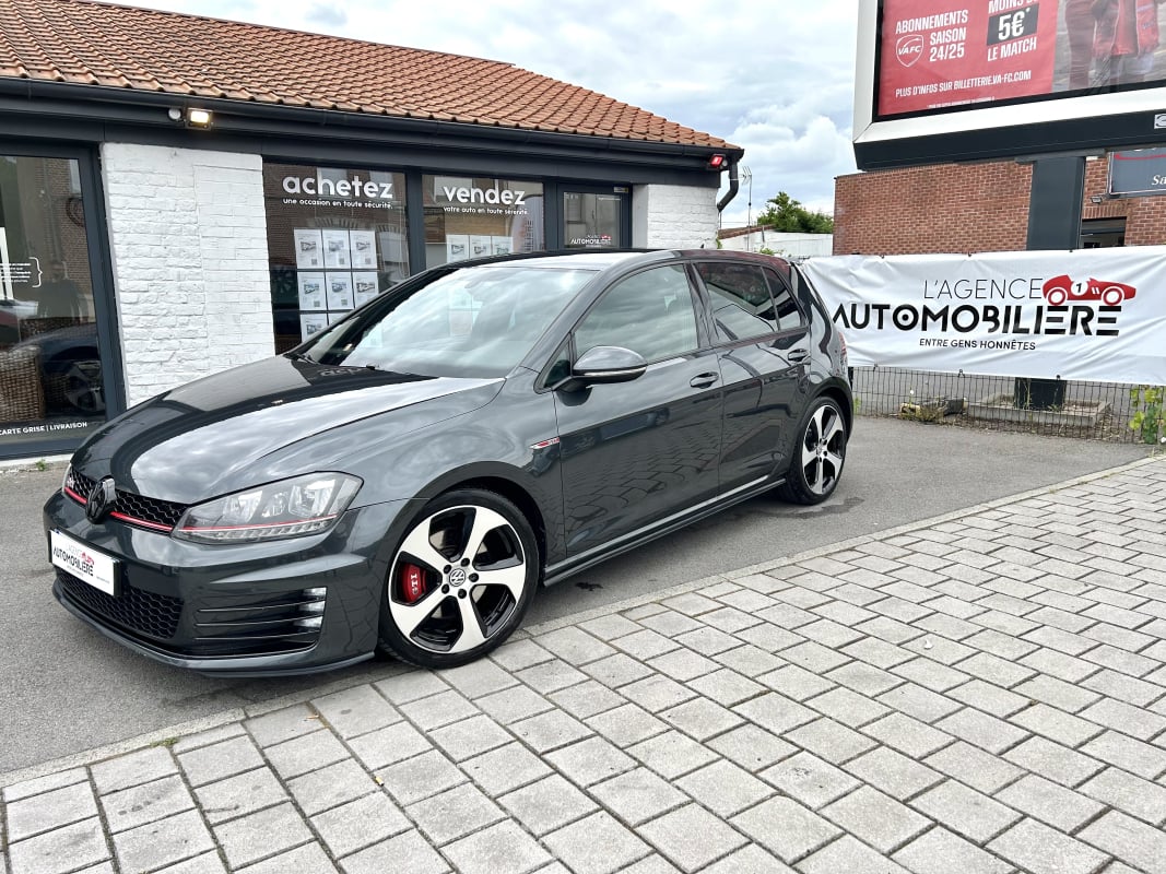 Volkswagen Golf VII GTI 2.0 TSI 220 DSG6 5P DCC KEYLESS — 1