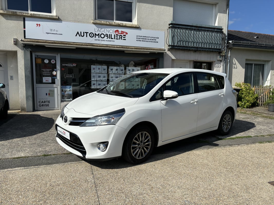 Toyota Verso Phase 2 1.6 VVT-i 132 cv - Dynamic - 1ère main — 1