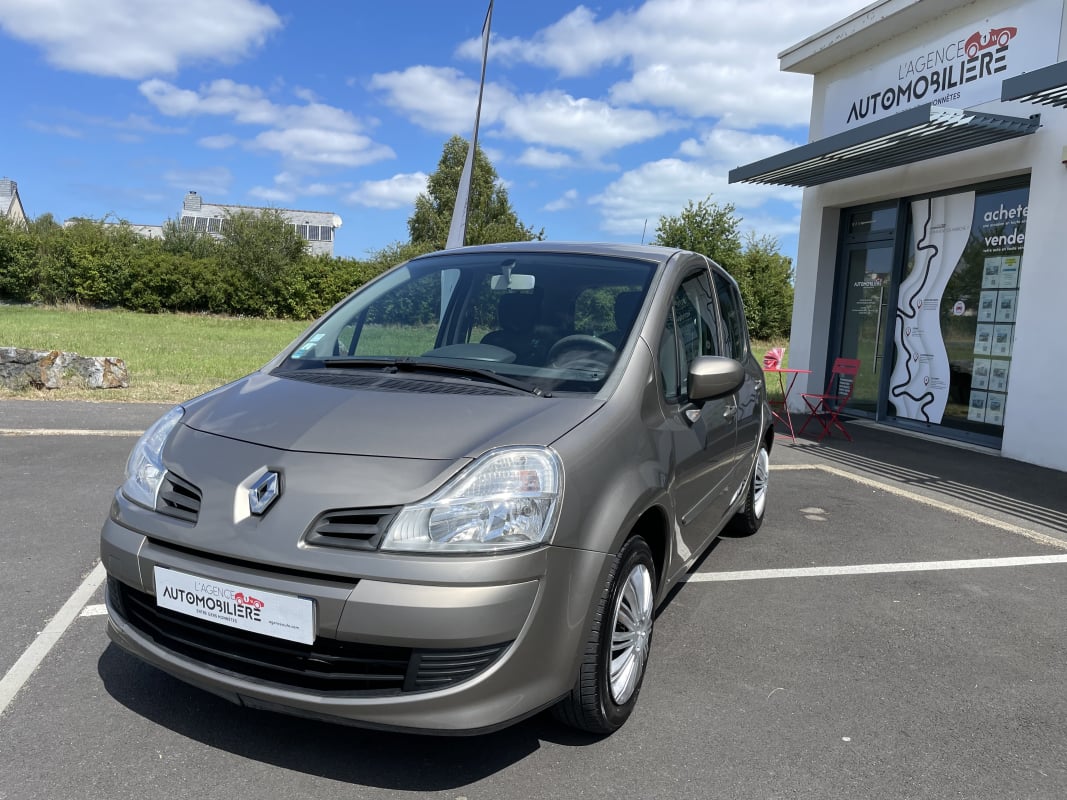 Renault Modus 1.5 DCI 75 CH EXPRESSION CLIM — 1