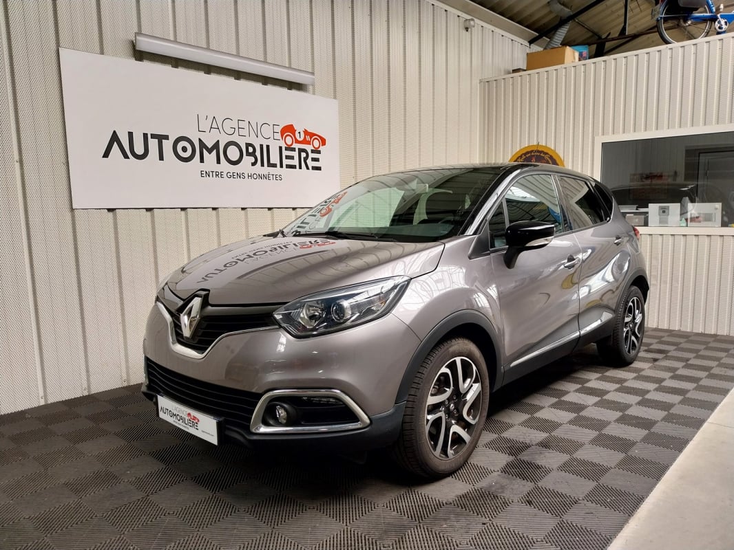 Renault Captur 1.2 TCE 120 ENERGY INTENS EDC — 1