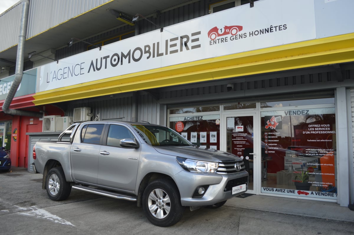 Toyota Hilux 2.4 D-4D 150ch Dble Cab 4WD BVA — 1