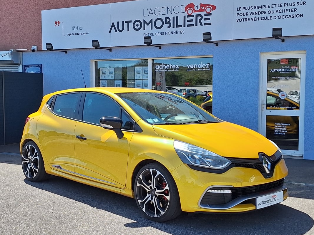 Renault Clio 4 1.6 T 220cv ENERGY RS TROPHY EDC — 1