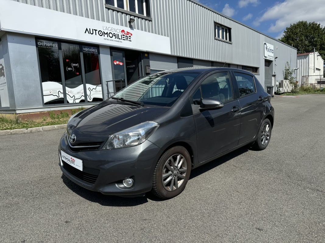 Toyota Yaris 100 CH VVT-i DYNAMIQUE GPS / CAMERA DE RECUL / REGULATEUR / CLIM — 1