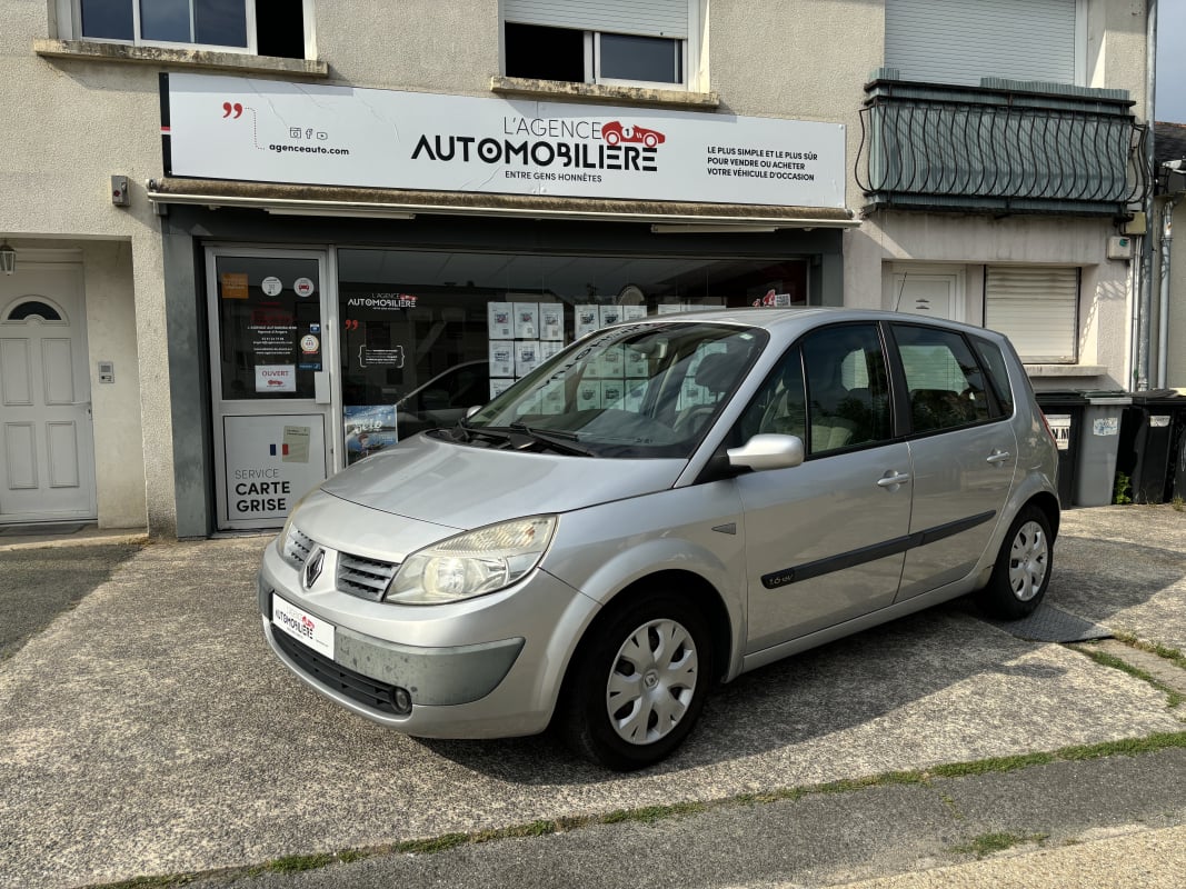 Renault Scenic II 1.6L 111 cv - Expression — 1