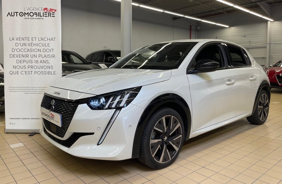 Peugeot 208 II 1.2 PURETECH 100 S&S GT BVM6 — 1
