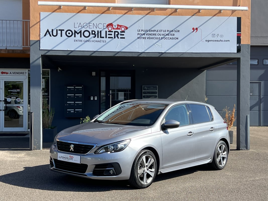 Peugeot 308 110 CV Style Caméra 360 CarPlay Historique Complet Peugeot — 1