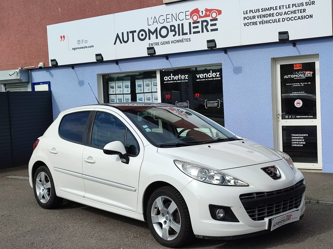 Peugeot 207 1.6 VTI 120 BOITE AUTO — 1