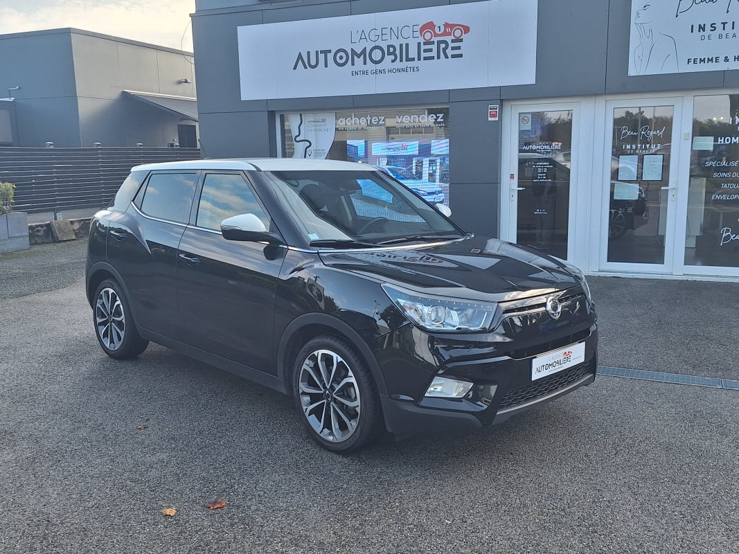 Ssangyong Tivoli 160 e-XDI 115 ch 2WD Sport Bi-Ton — 1