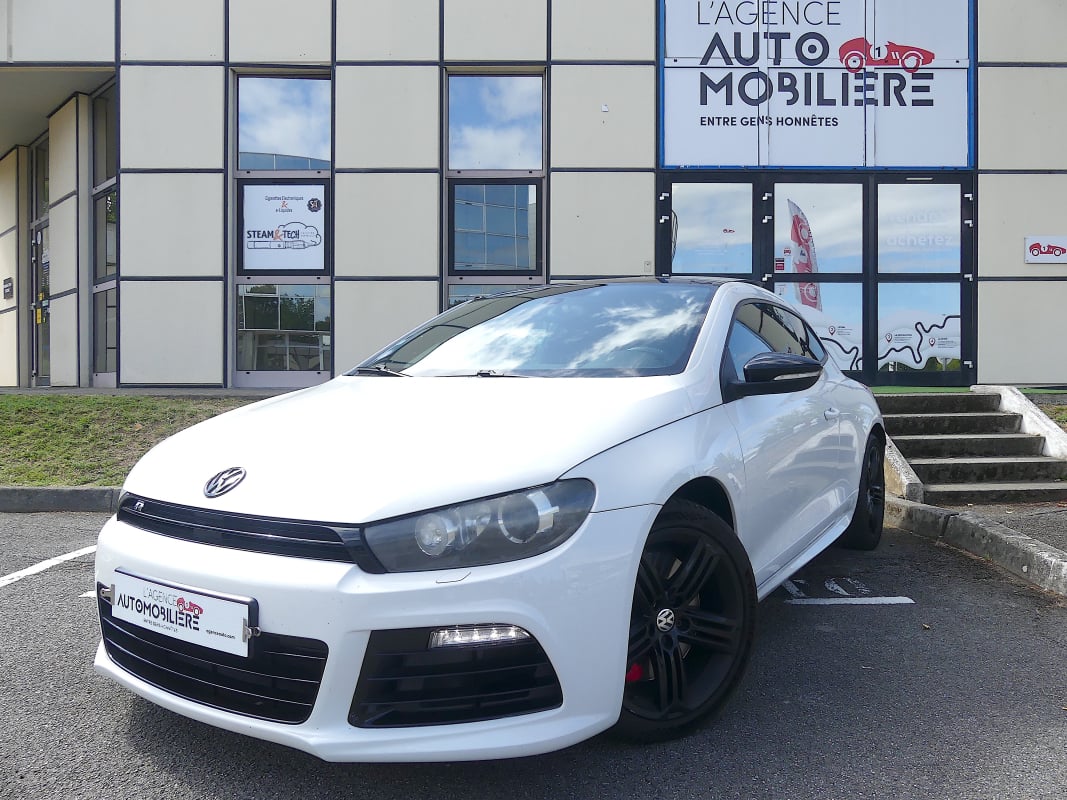 Volkswagen Scirocco R 2.0 TSI 265 DSG6 — 1