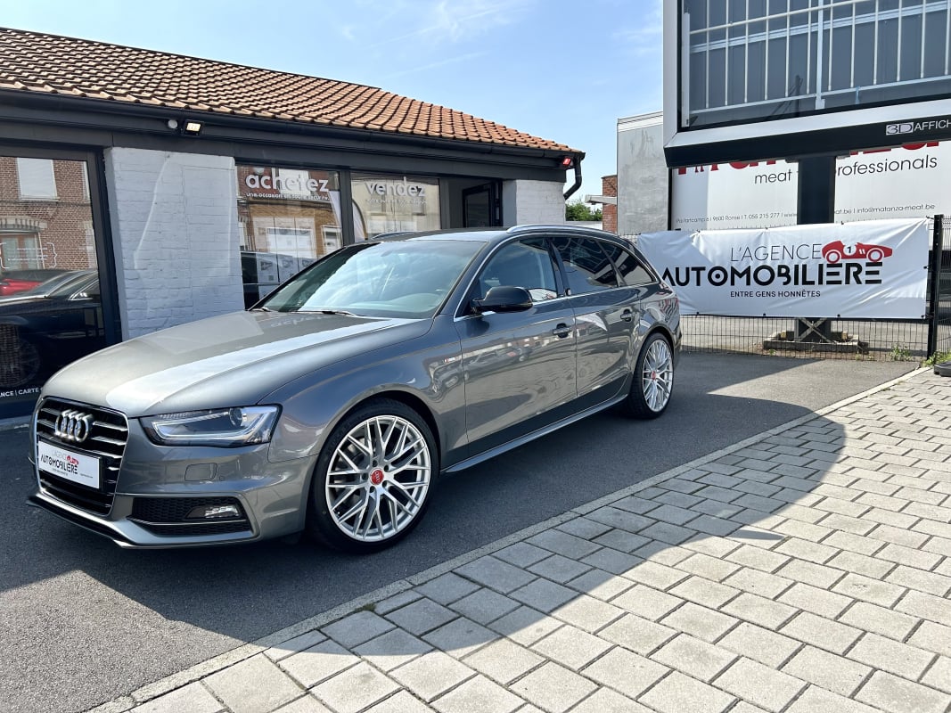 Audi A4 IV (2) AVANT 2.0 TDI 150 S LINE MULTITRONIC — 1