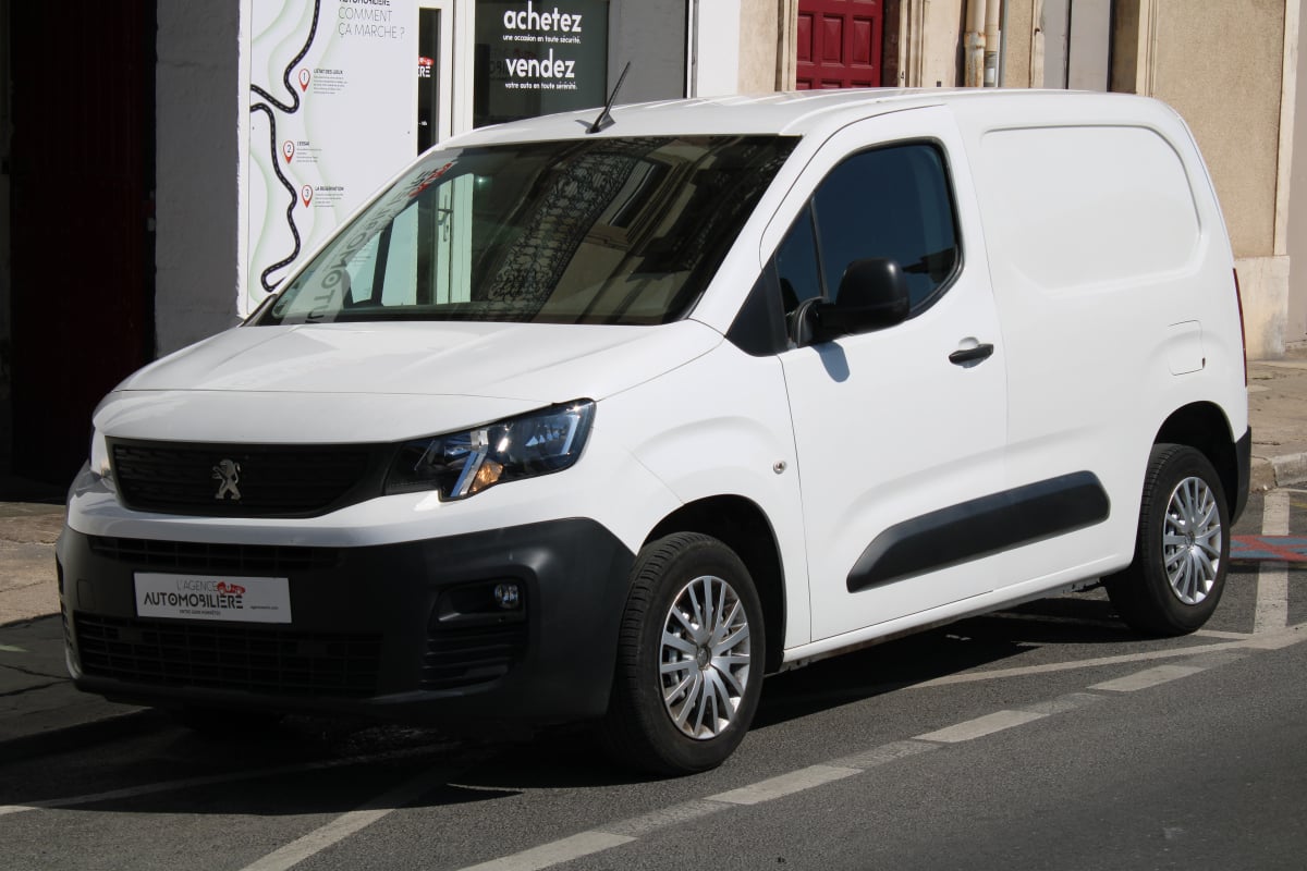 Peugeot Partner FOURGON 1.5 BLUEHDI 100 650KG L1 M PREMIUM START-STOP ( Caméra de Recul, Radar Arr, Clim ... ) — 1