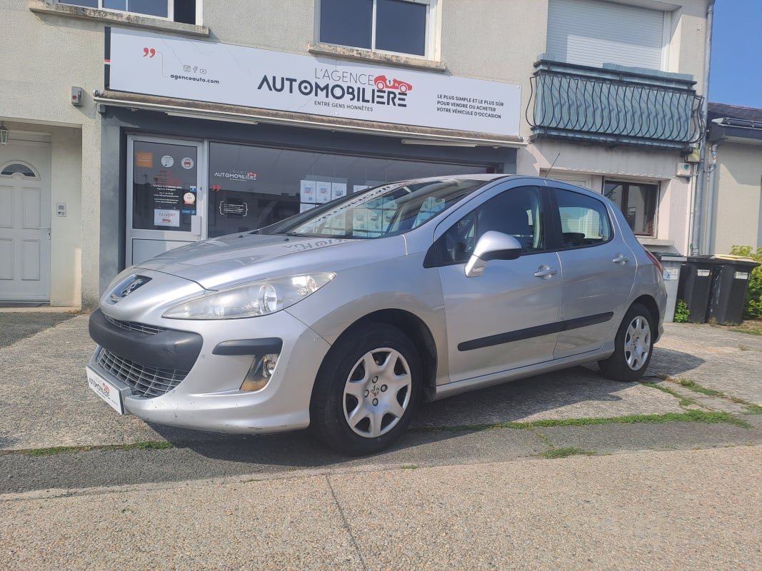 Peugeot 308 1.6 HDi 90 cv Confort - Clim - Régulateur/Limiteur — 1