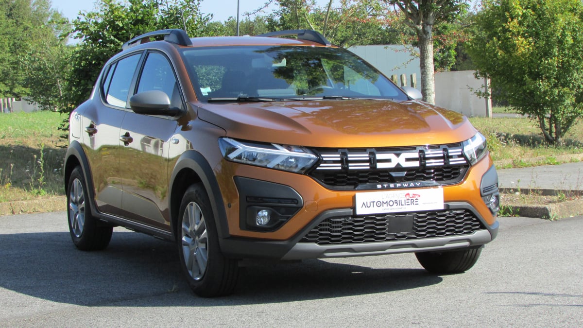 Dacia Sandero STEPWAY 1,0L TCE 90 EXPRESSION — 1