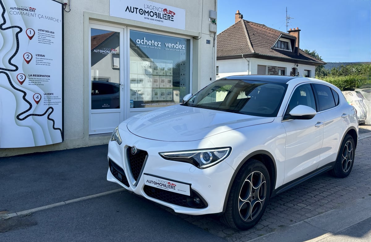 Alfa Romeo STELVIO Q4 LUSSO 2.2 JTD 16V 210 cv Toit panoramique — 1