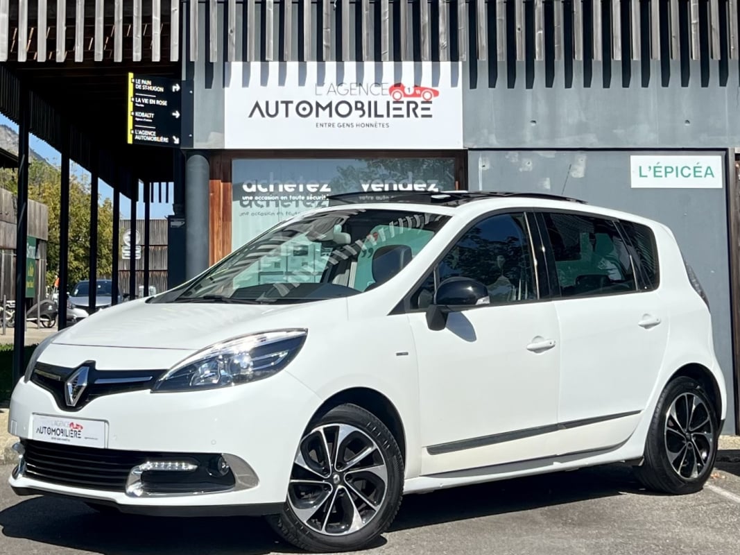 Renault Scenic III (3) TCe 130ch Bose Edition / Toit ouvrant — 1