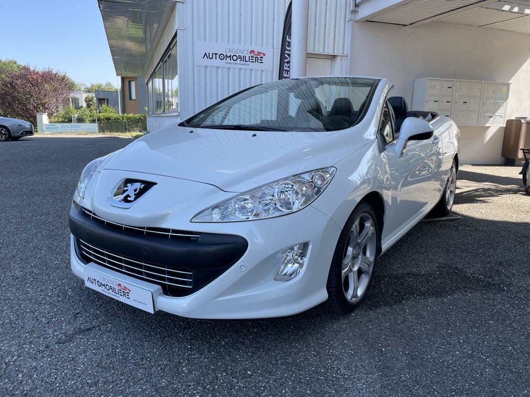 Peugeot 308 CC 2.0 HDI 140 CV Féline BVM6 — 1