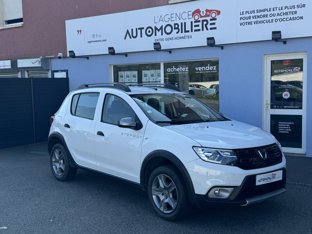 Dacia Sandero Stepway 0,9tce 90ch — 1