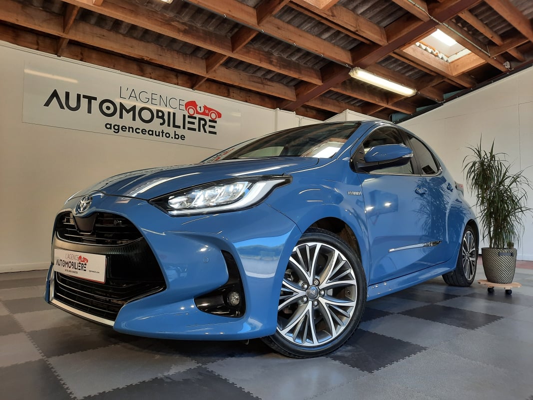 Toyota Yaris Reservé1.5i VVT-i Hybrid E-CVT Elegant 92Ch/ Garantie 02/2026 — 1