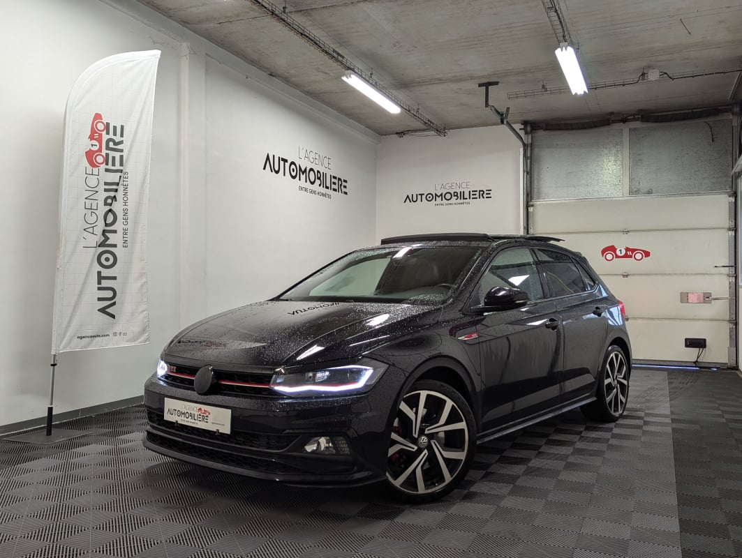 Volkswagen Polo VI 2.0 TSI 200 GTI DSG6 + TOIT OUVRANT — 1