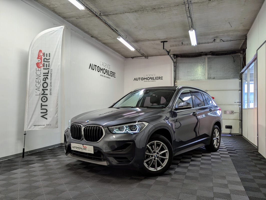 BMW X1 (F48) (2) SDRIVE18I LOUNGE DKG7 — 1
