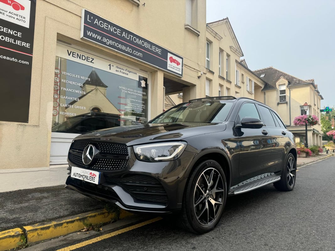 Mercedes-Benz Classe GLC 300 E 4MATIC EQ Power 211cv AMG LINE 9G-TRONIC — 1