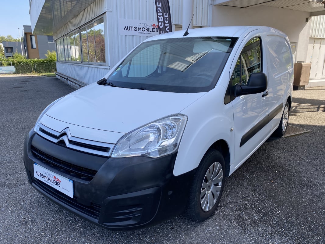 Citroen Berlingo Utilitaire Phase 2 L1 1.6 Blue HDi FAP S&S 100 CV - GARANTIE 12 MOIS — 1