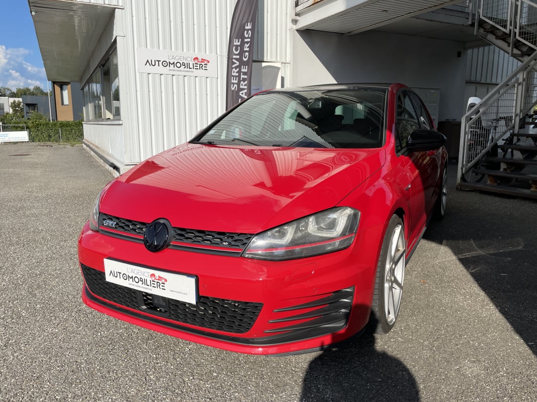 Volkswagen Golf VII GTI 2.0 TSI 220 CV BlueMotion DSG6 — 1