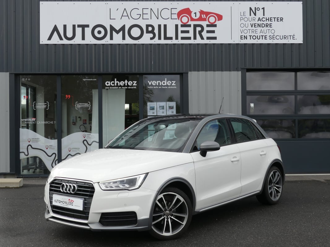 Audi A1 SPORTBACK 1.0 TFSI 95 ULTRA MIDNIGHT — 1