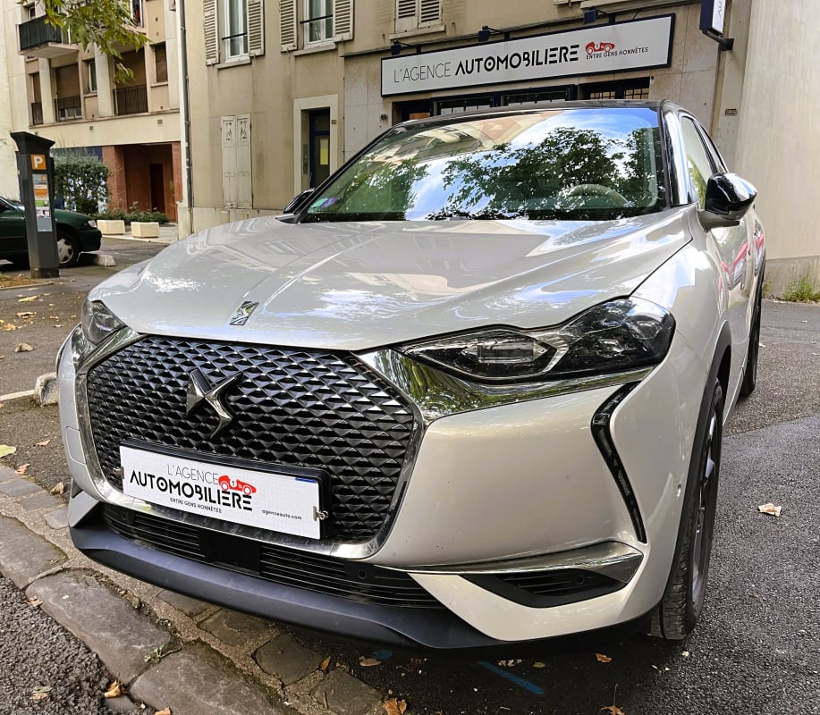 DS DS 3 CROSSBACK Puretech 130 EAT8 RIVOLI Suivi DS — 1