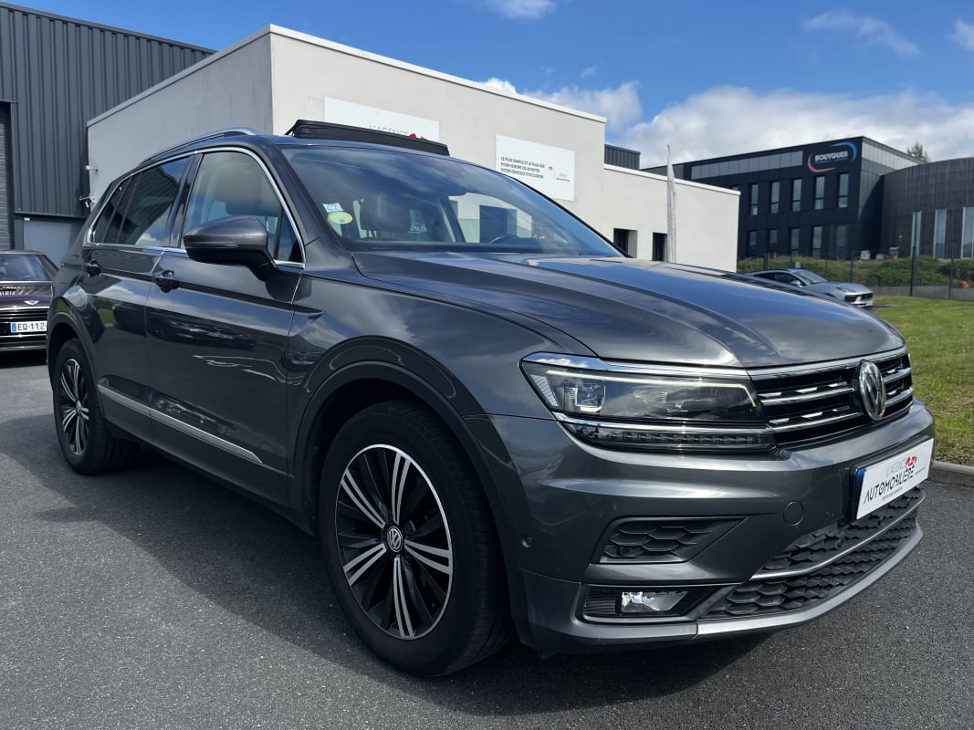 Volkswagen Tiguan 2.0L TDI 150ch Carat Exclusive DSG7 / GARANTIE 12 MOIS — 1