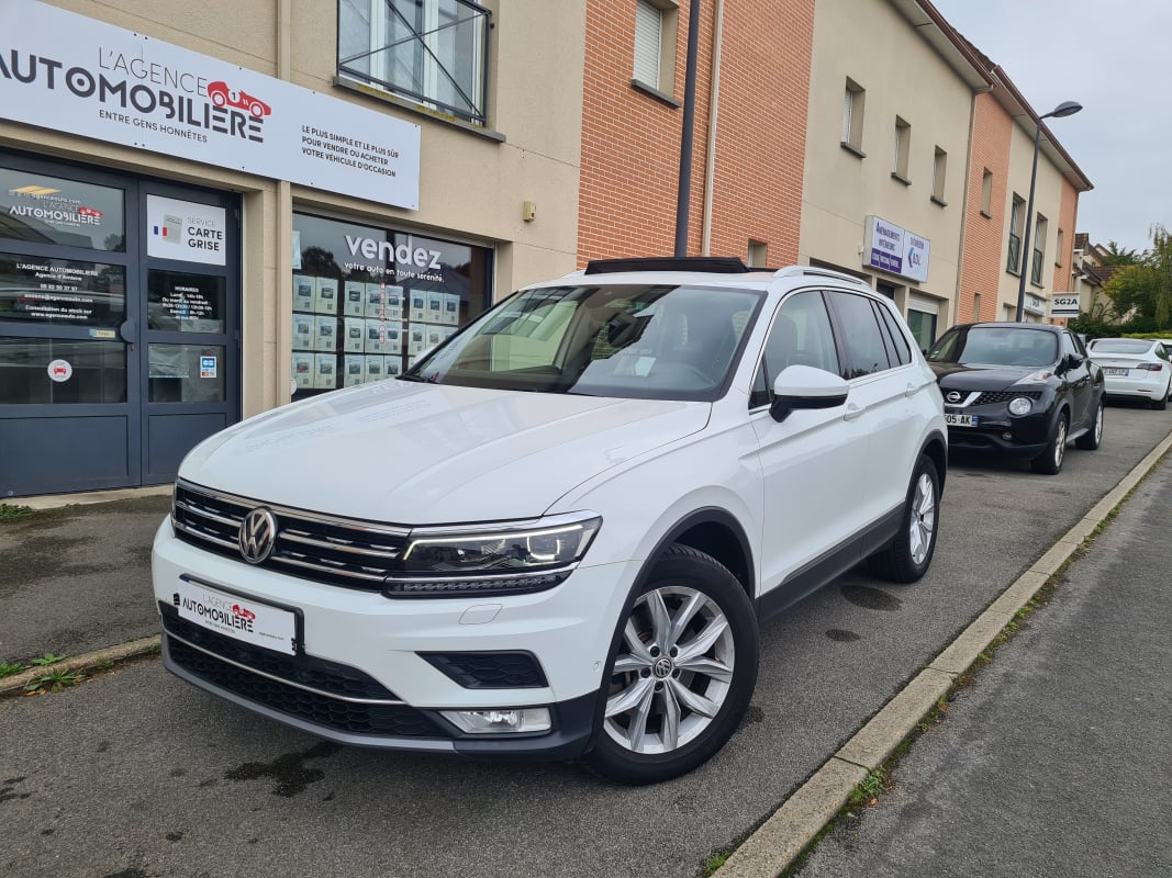 Volkswagen Tiguan TSI 180 CARAT 4MOTION + OPTIONS — 1
