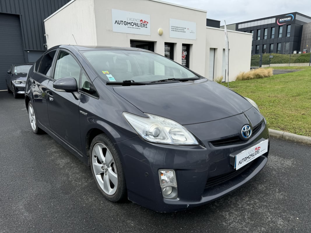 Toyota Prius III 1.8 VVT-i 136 Hybrid BVA ACTIVE | GARANTIE 6 MOIS — 1