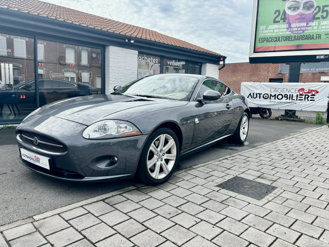 Jaguar XK coupé 4.2 V8 305 CV Coupé 2 ème Main — 1